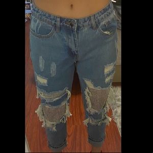 FashionNova Boyfriend Jeans Low Waisted